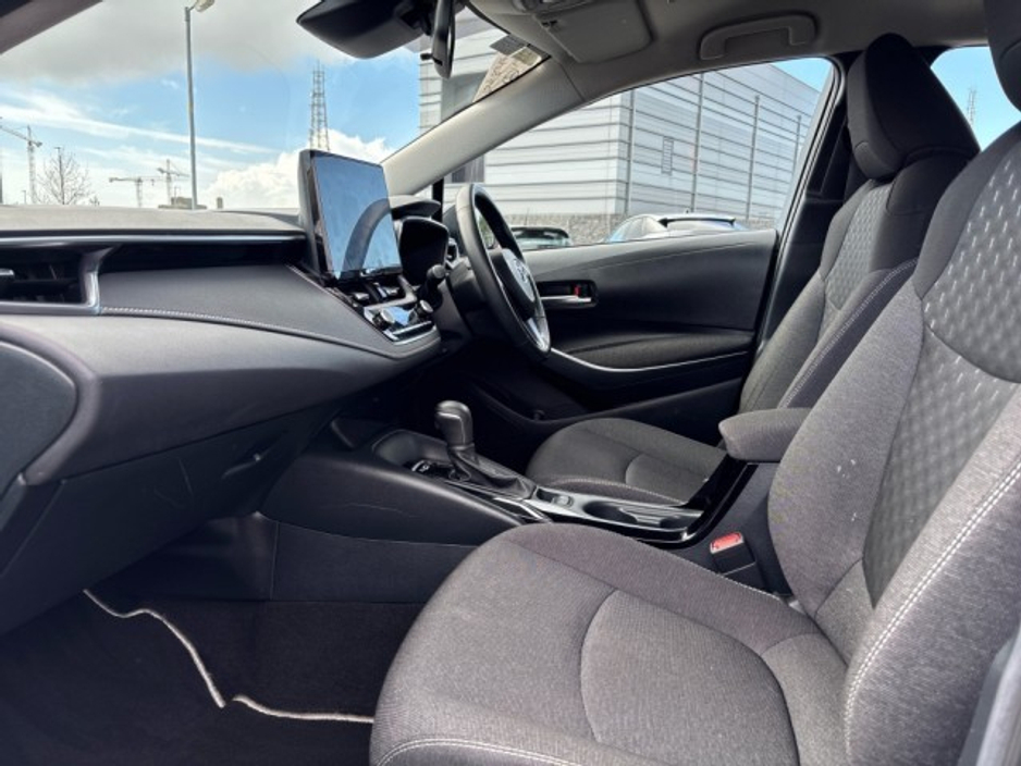 2024 Toyota Corolla - image 7