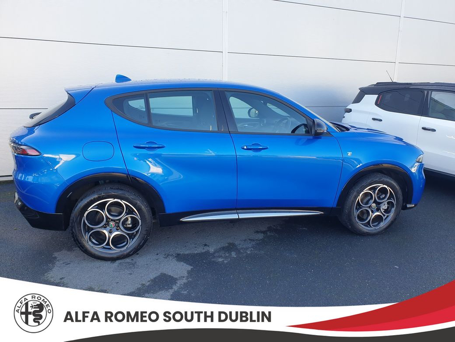 2024 Alfa Romeo Tonale - image 5