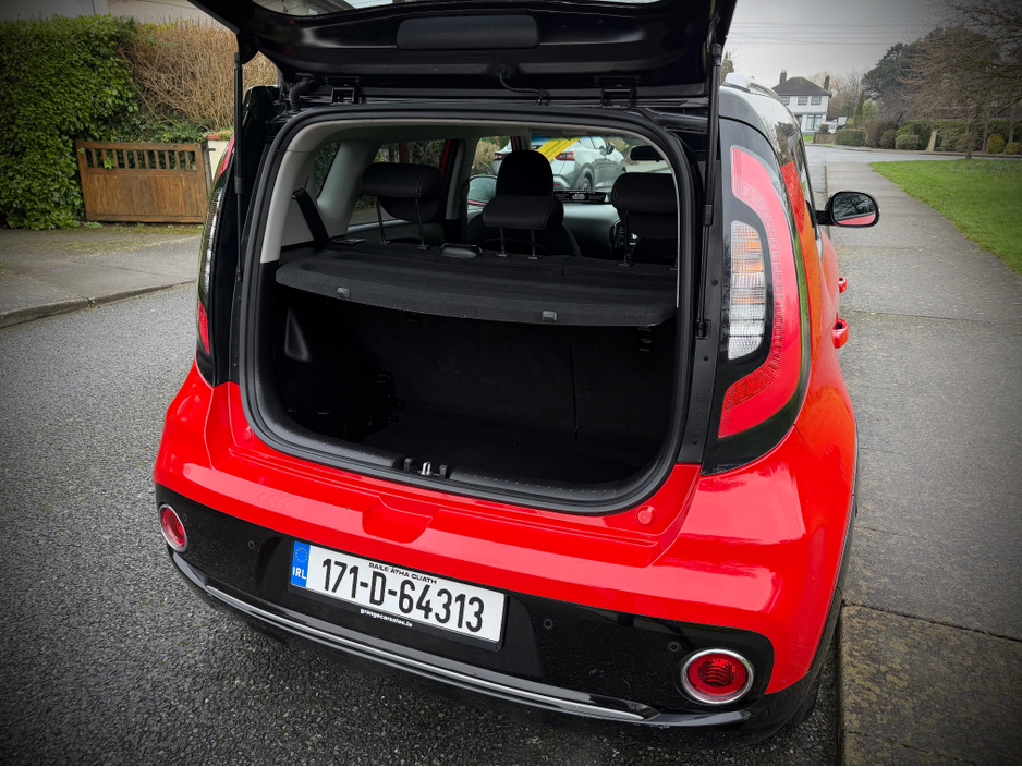 2017 Kia Soul 1.6 Petrol 5dr Hatchback | Low mileage | 2 keys | Service history | Sold serviced and valeted with warranty provided. €12,900