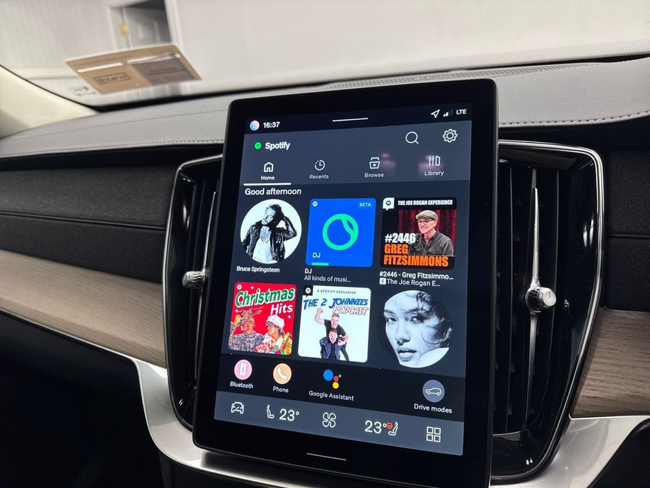 2026 Volvo XC90 T8 PLUS DARK *3.9% APR* €180 PER WEEK ON PCP €96,995