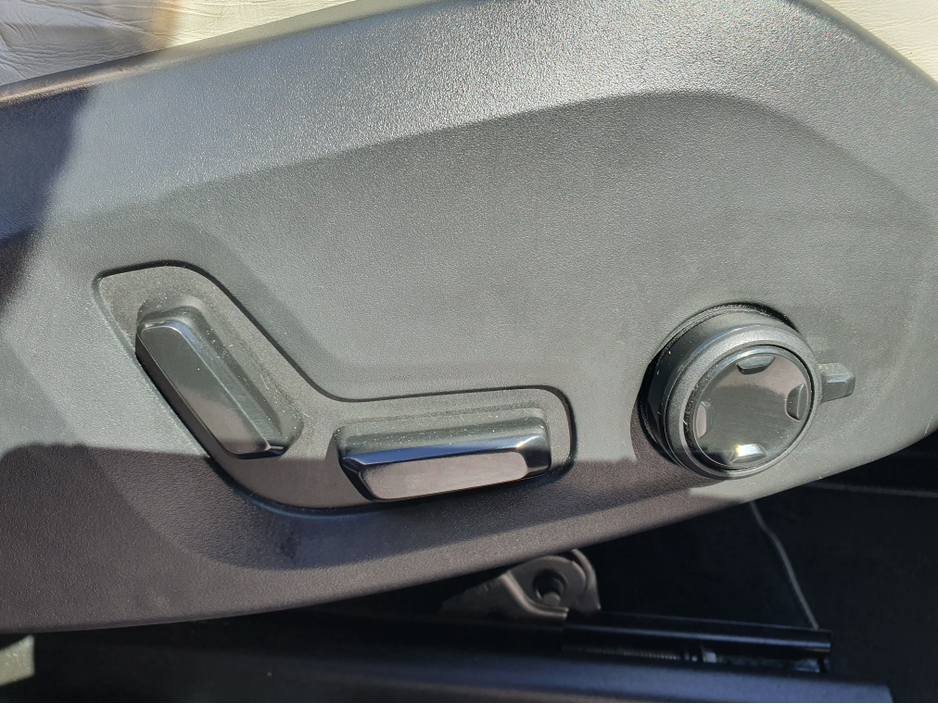 2019 Volvo XC90 - image 37