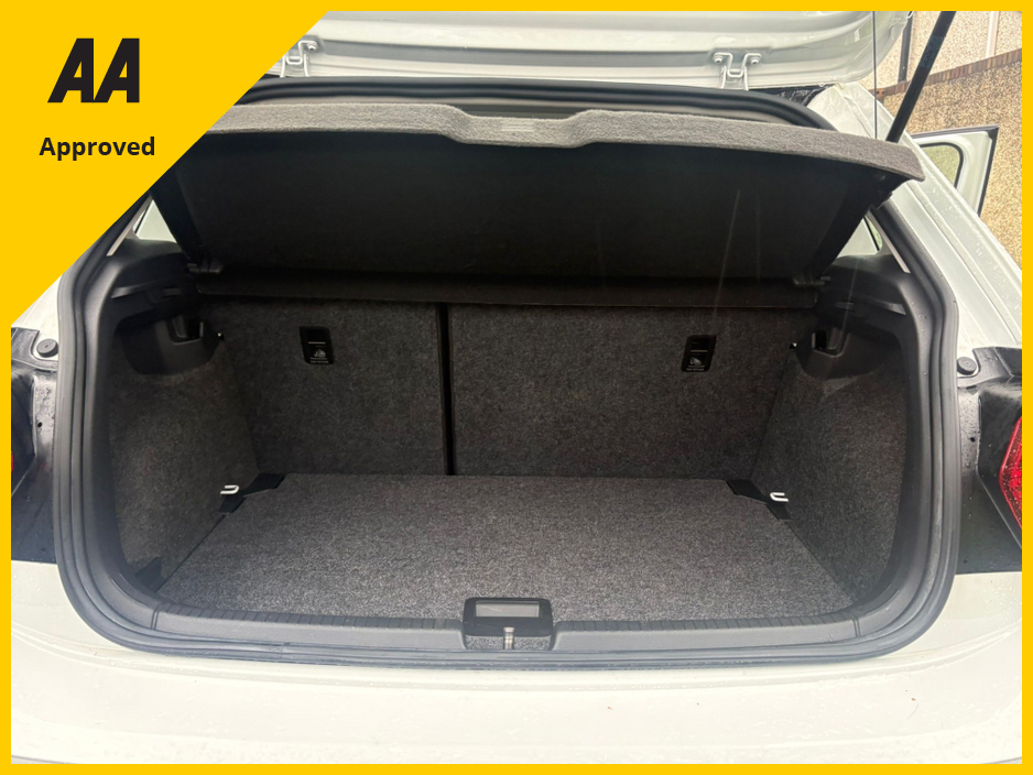 2020 Volkswagen Polo - image 14