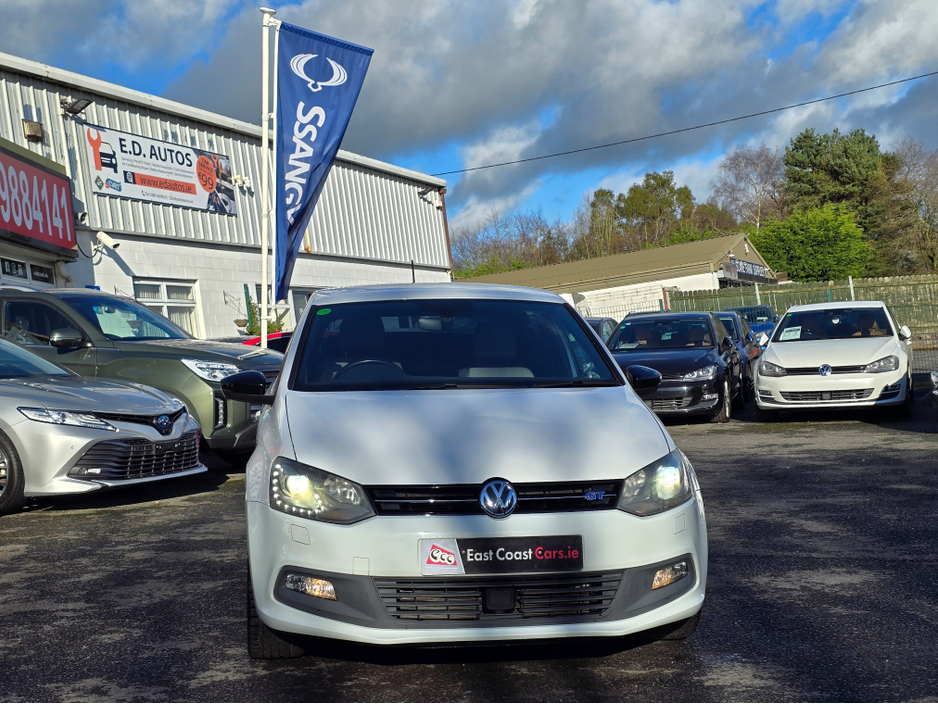 2015 Volkswagen Polo ( 152 )1.4 GT 150BH HI SPEC HIGHLINE EDITION - ALCANTARA SEATS - REV CAMERA - €12,950