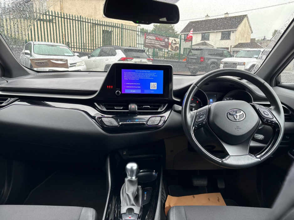 2023 Toyota C-HR FRESH SELECTION OF TRADE-INS HYBRID SPORT 4DR AUTO €31,500