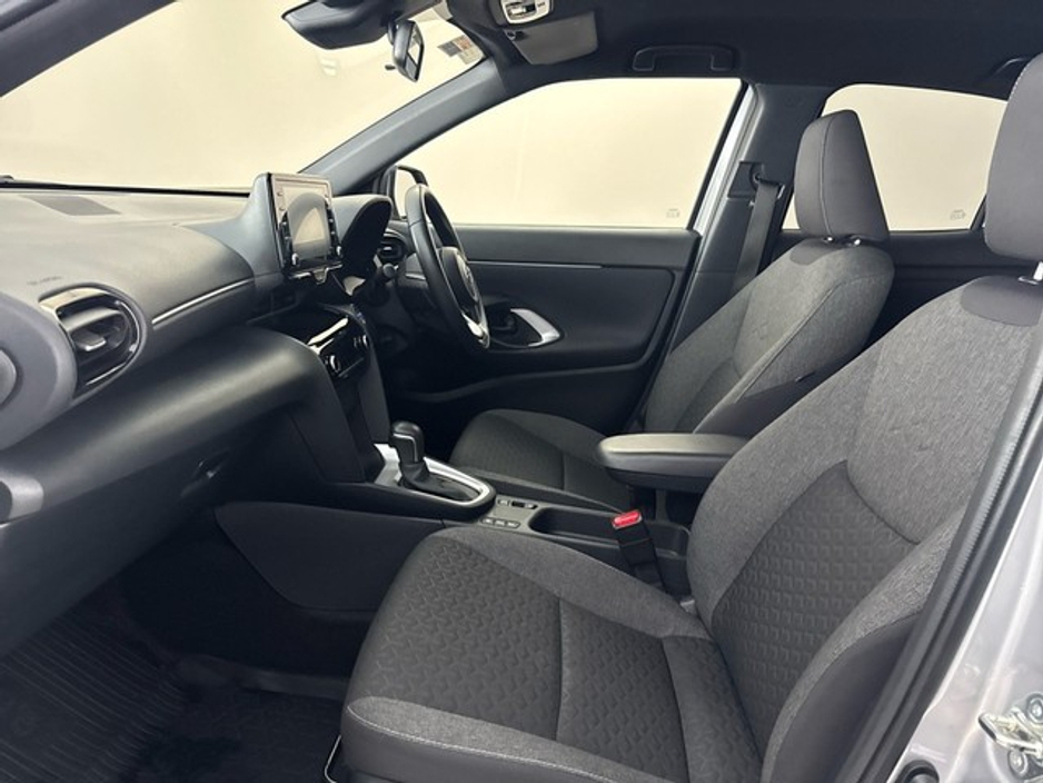 2023 Toyota Yaris Cross  €28,450