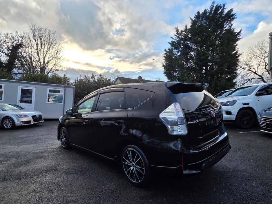 2013 Toyota Prius Alpha (7 Seater) - SELF CHARGING HYBRID -ALLOYS - REVERSE CAMERA -SIMI DEALER - LOW ROAD TAX BAND €13,450