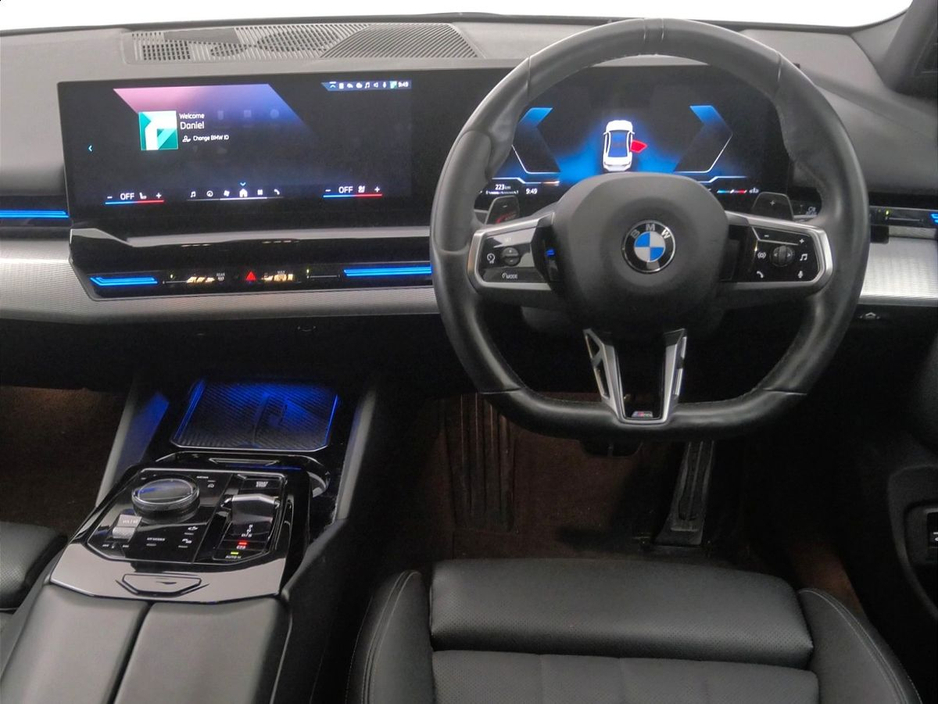 2024 BMW 5 Series 520i M Sport Saloon €59,900
