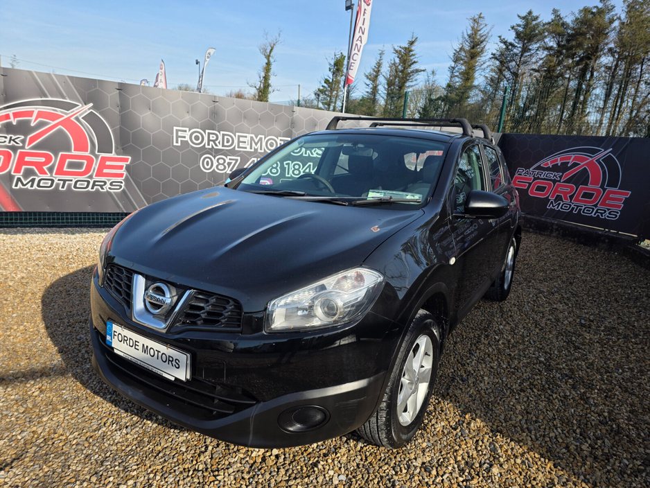 2013 Nissan Qashqai - image 2