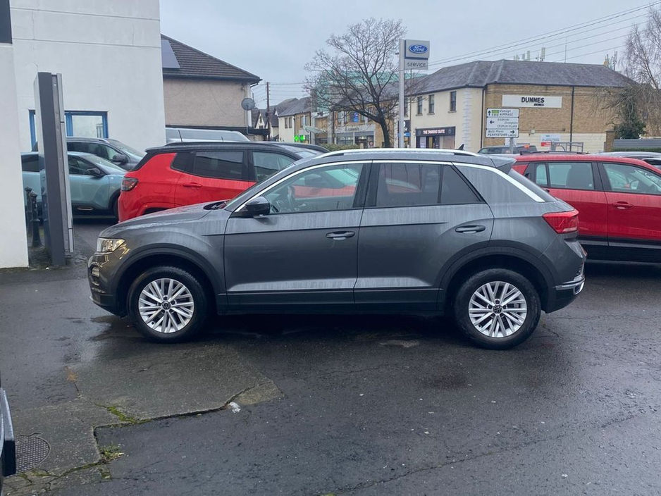 2021 Volkswagen T-Roc Design 1.0 TSI M6F 110HP 5DR €22,995