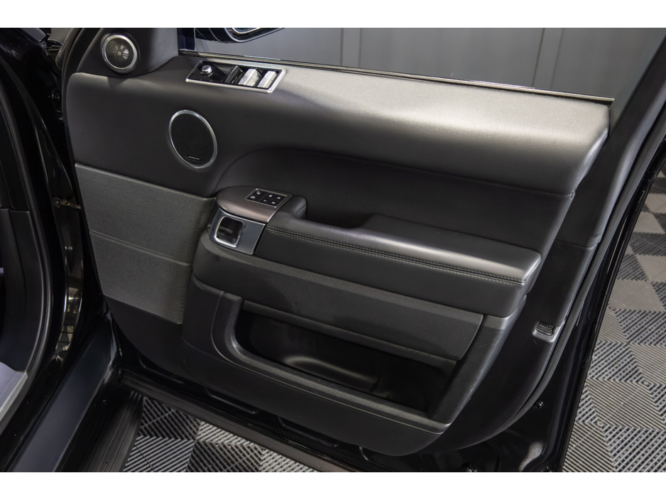 2019 Land Rover Range Rover Sport 2.0 Si4 PHEV 404 PS 4WD Auto HSE €38,211