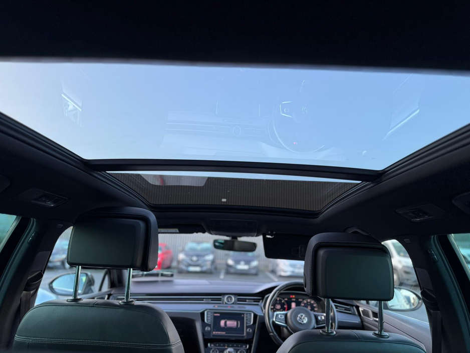 2017 Volkswagen Passat R-LINE TOP SPEC NCT 05/27 €14,499