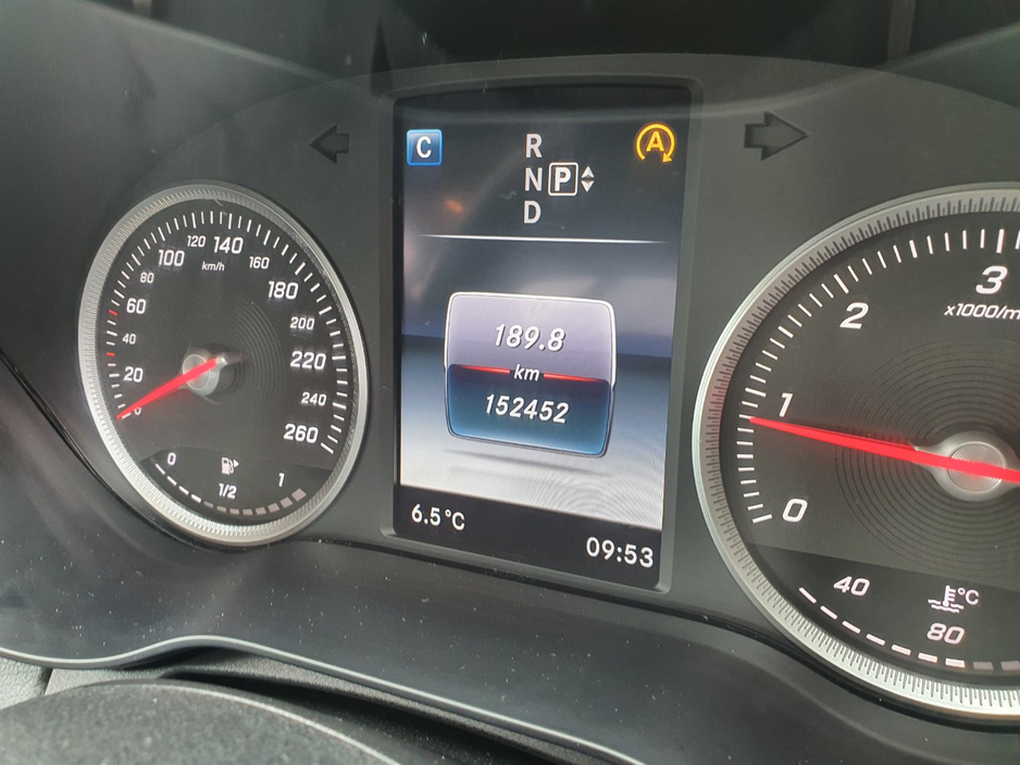 2016 Mercedes-Benz C Class - image 10