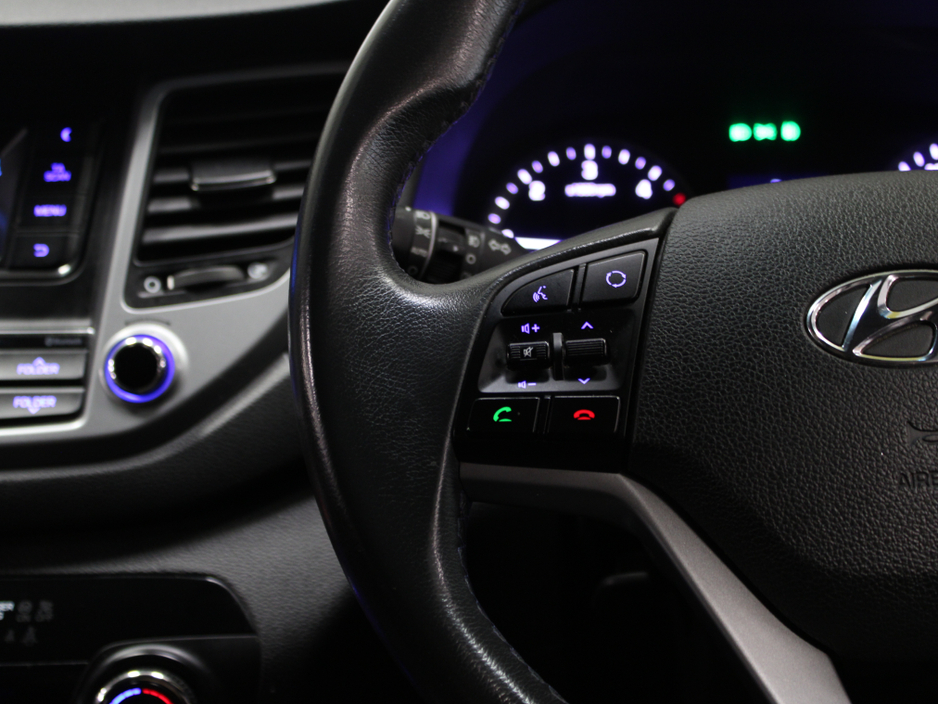 2017 Hyundai Tucson - image 20