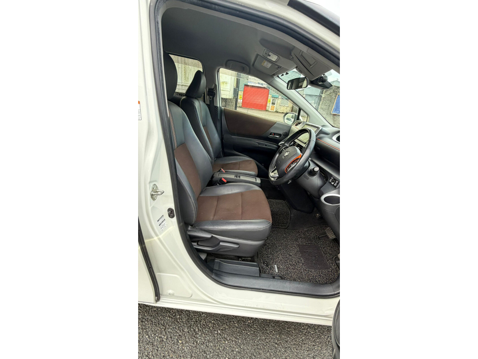2019 Toyota Sienta  €15,950