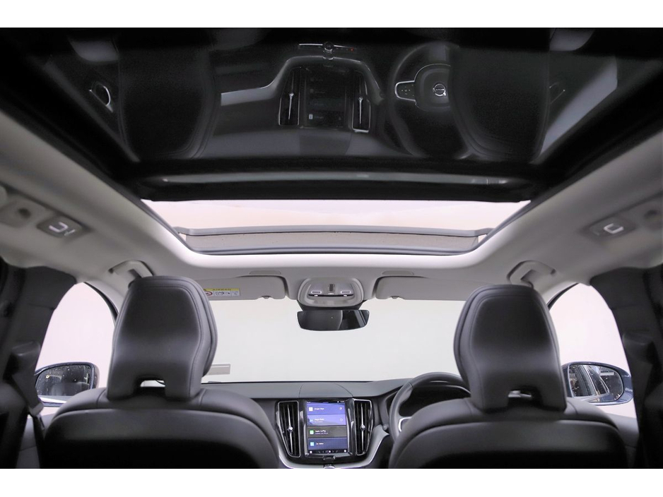 2023 Volvo XC60 - image 18