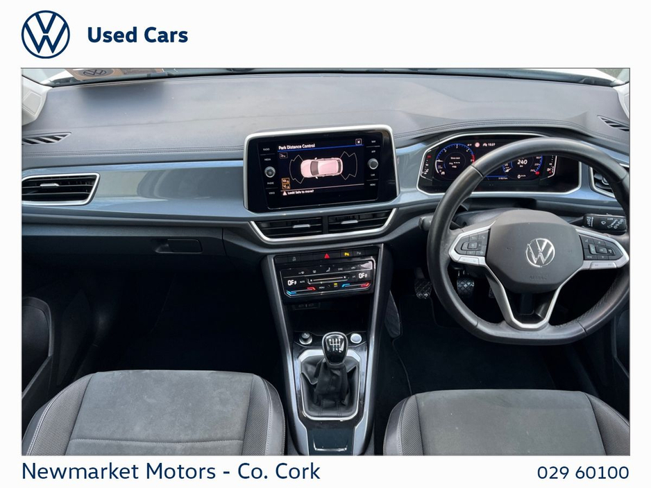 2023 Volkswagen T-Roc - image 13