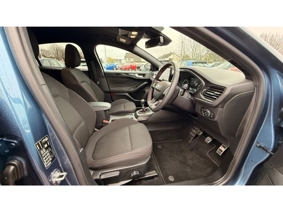 2024 Ford Focus - image 7