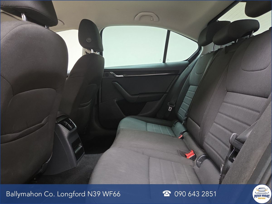 2016 Skoda Octavia - image 22