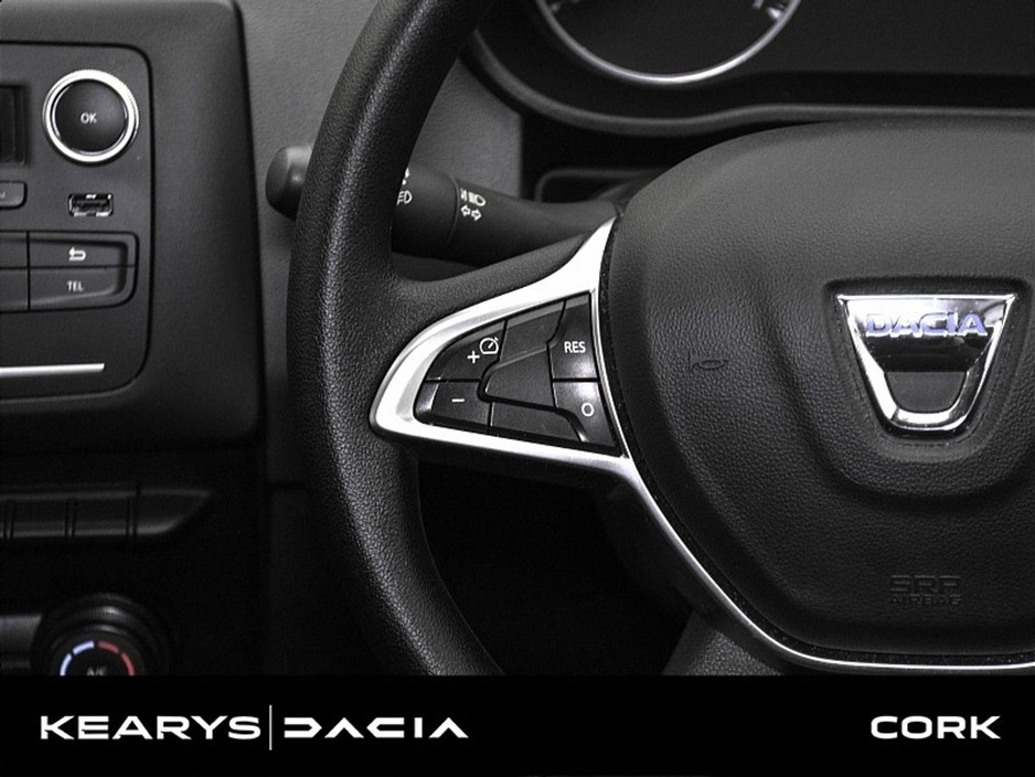 2019 Dacia Duster - image 22