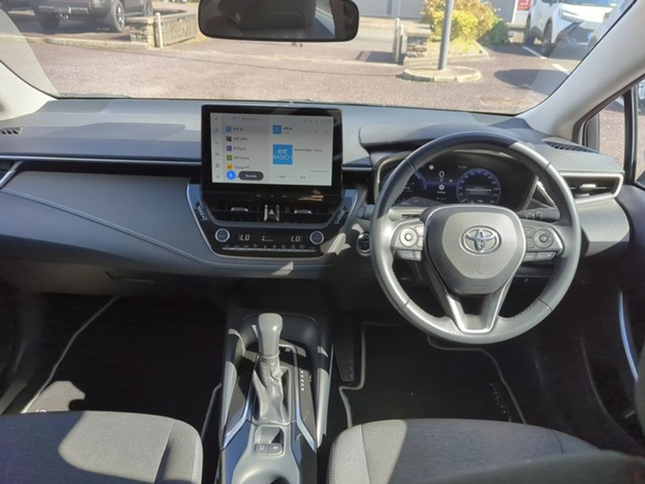 2023 Toyota Corolla - image 8