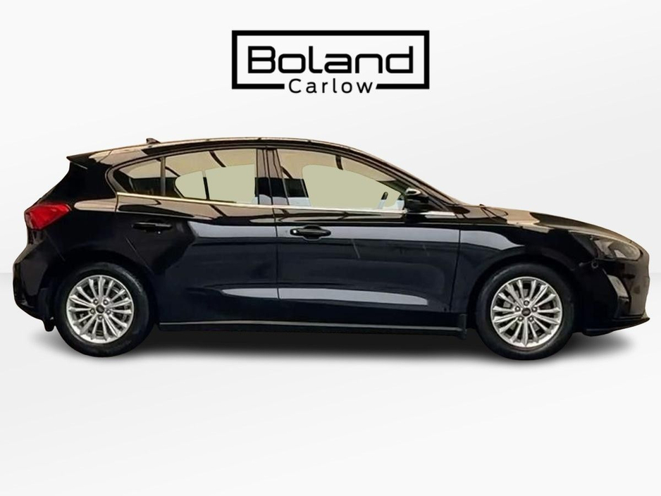 2020 Ford Focus - image 4