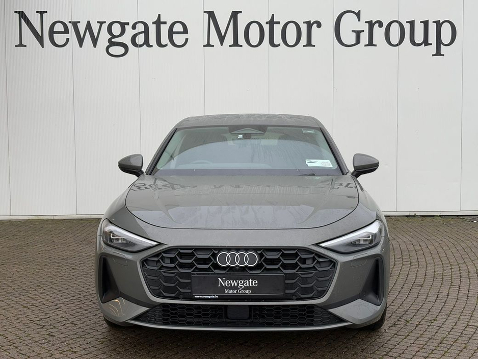 2025 Audi A5 40 TDI 204HP SE S-T €51,888