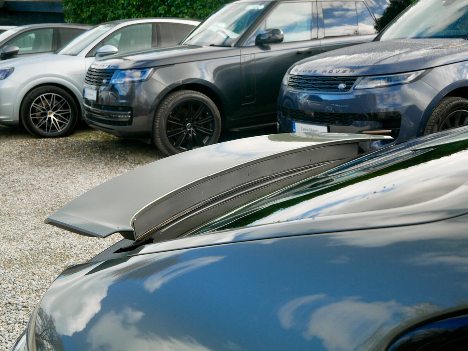 2023 Porsche Panamera - image 27