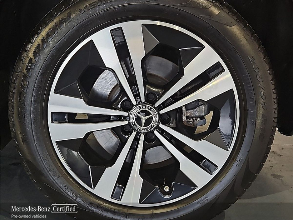 2025 Mercedes-Benz GLB - image 5