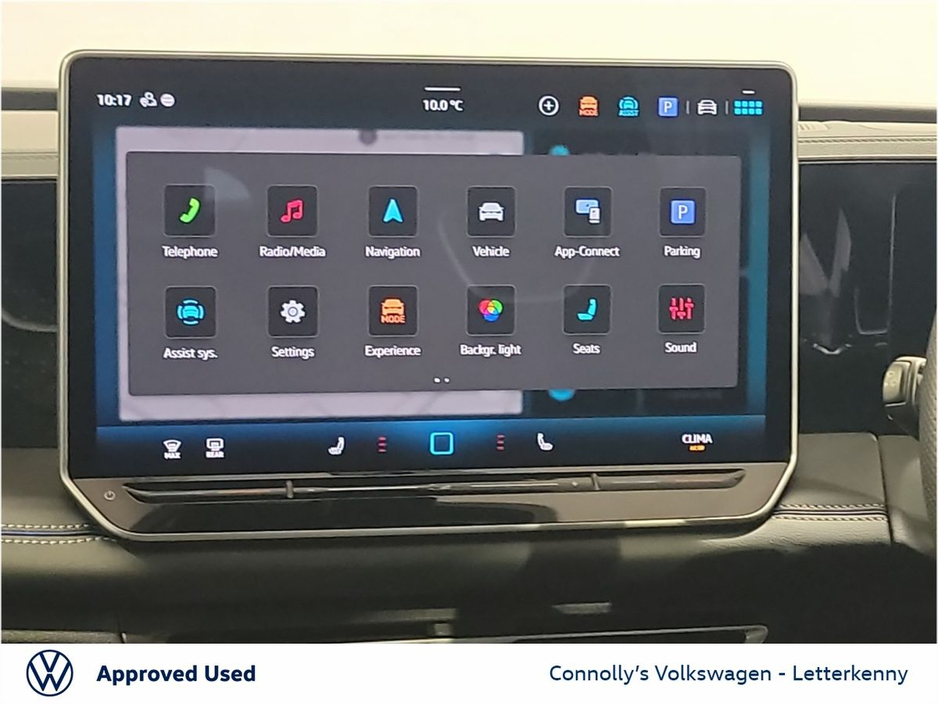 2024 Volkswagen Tiguan - image 11