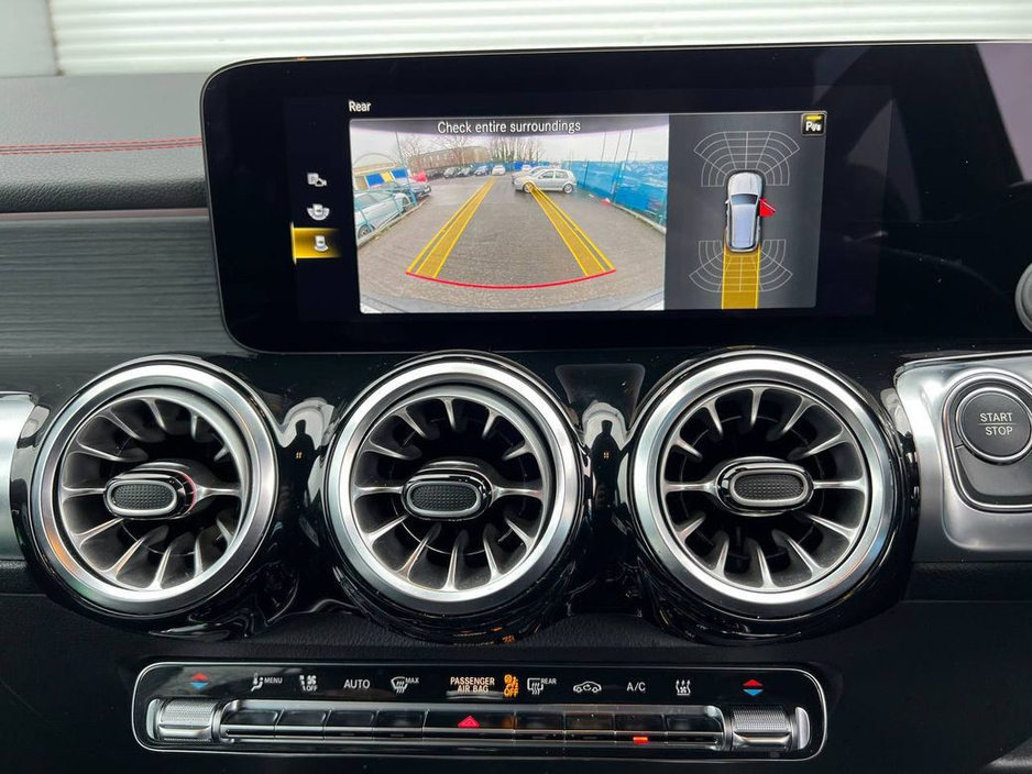 2024 Mercedes-Benz EQB 4MATIC AMG-LINE PREMIUM 7-SEATER // LOW MILEAGE // APPLE CARPLAY/ANDROID AUTO // DIGITAL CLUSTER €38,900