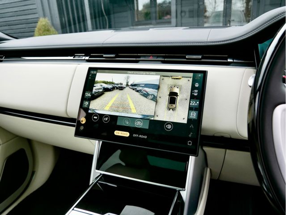 2025 Land Rover Range Rover - image 23