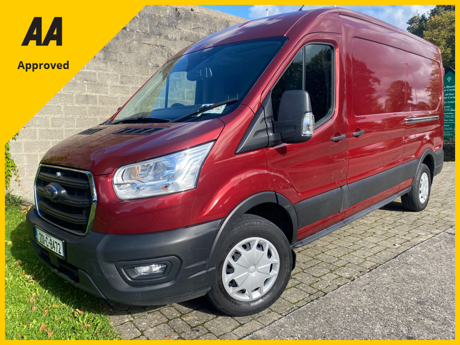 2020 Ford Transit - image 4