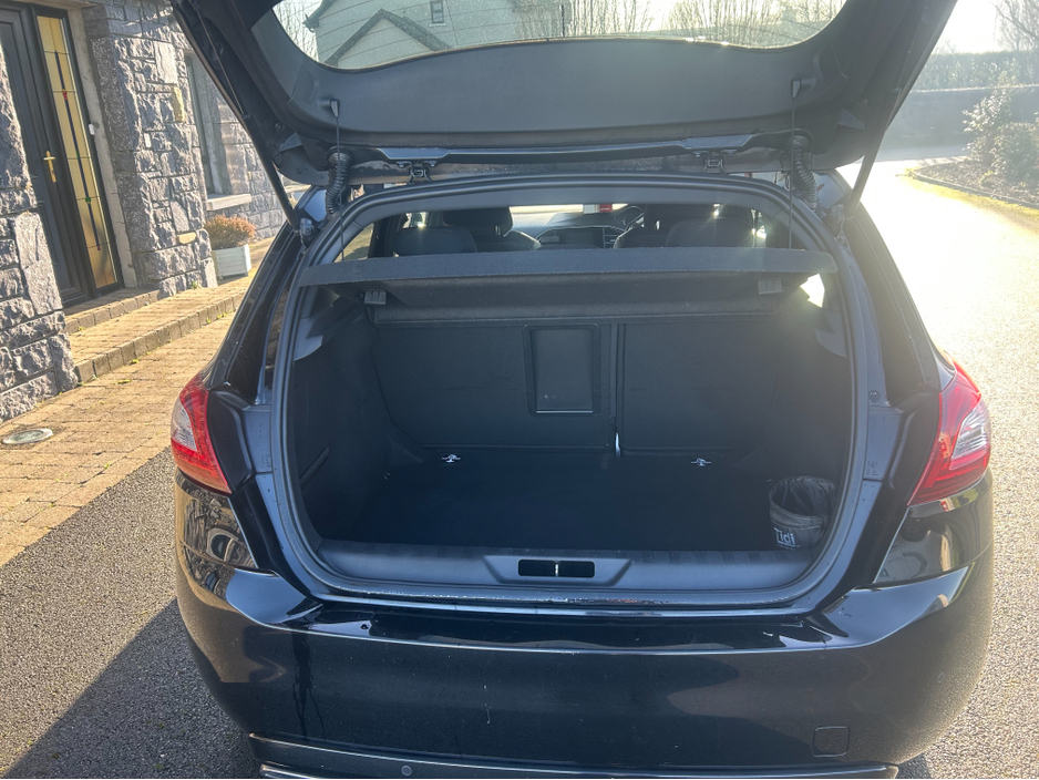 2016 Peugeot 308 1.2 PURETECH 130 GT LINE S/S 5 €8,495