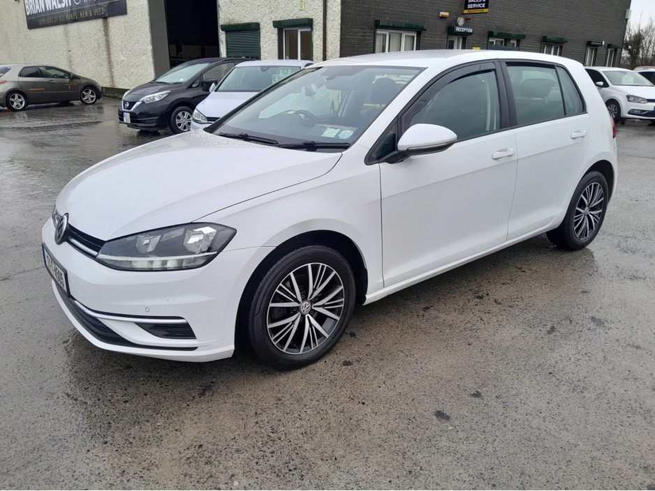 2017 Volkswagen Golf - image 6