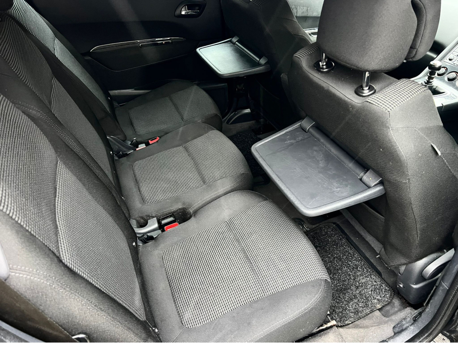 2011 Peugeot 5008 SX 1.6 HDI 112 7S EURO 5 E5 5DR €3,350