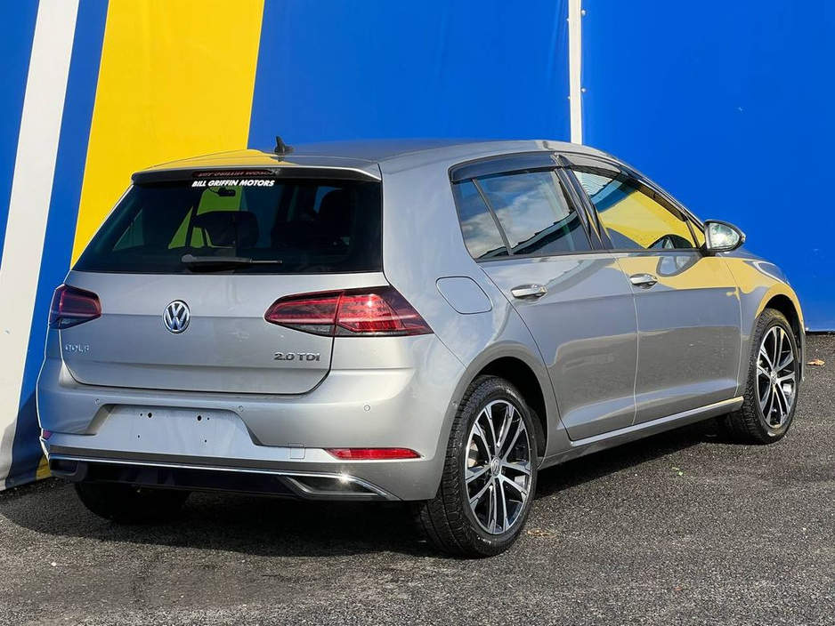 2020 Volkswagen Golf - image 5