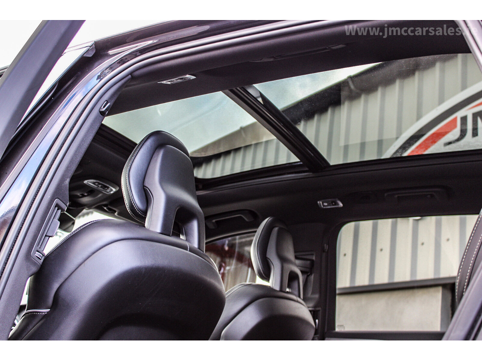 2017 Volvo XC90 D5 (235hp) AWD R-Design Geartronic €33,995