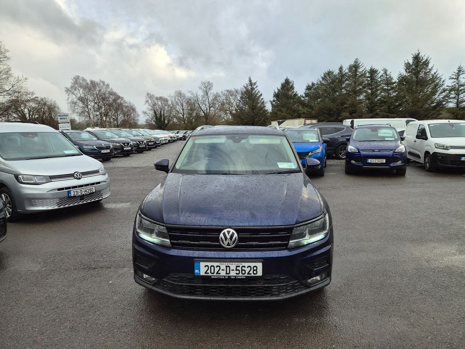 2020 Volkswagen Tiguan - image 2