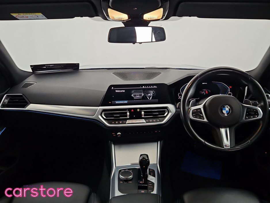 2019 BMW 3 Series - image 11