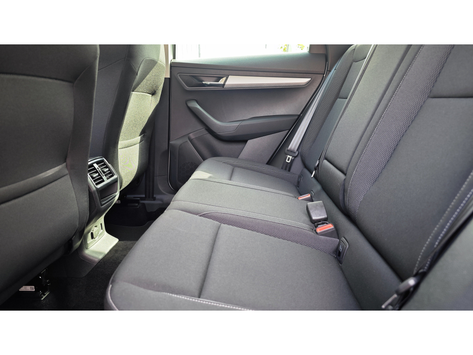 2023 Skoda Karoq - image 6