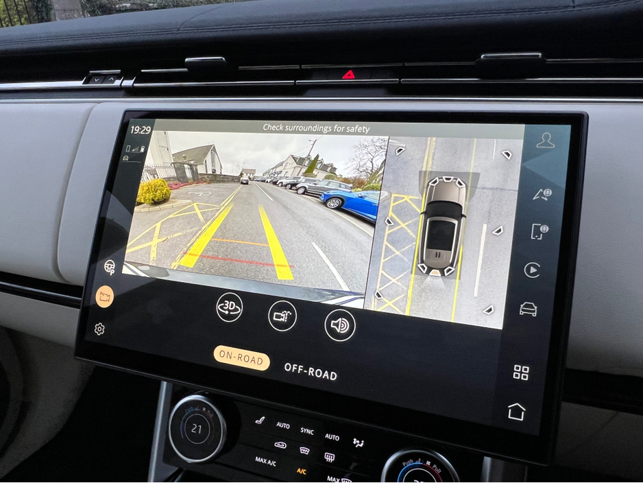 2023 Land Rover Range Rover - image 23