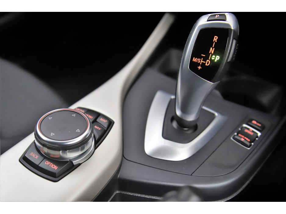 2017 BMW 1 Series 118i AUTO *REVERSE CAMERA*REAR PARK SENSORS* €16,890