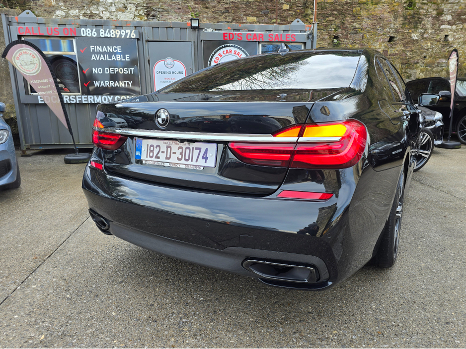 2018 BMW 7 Series - image 10