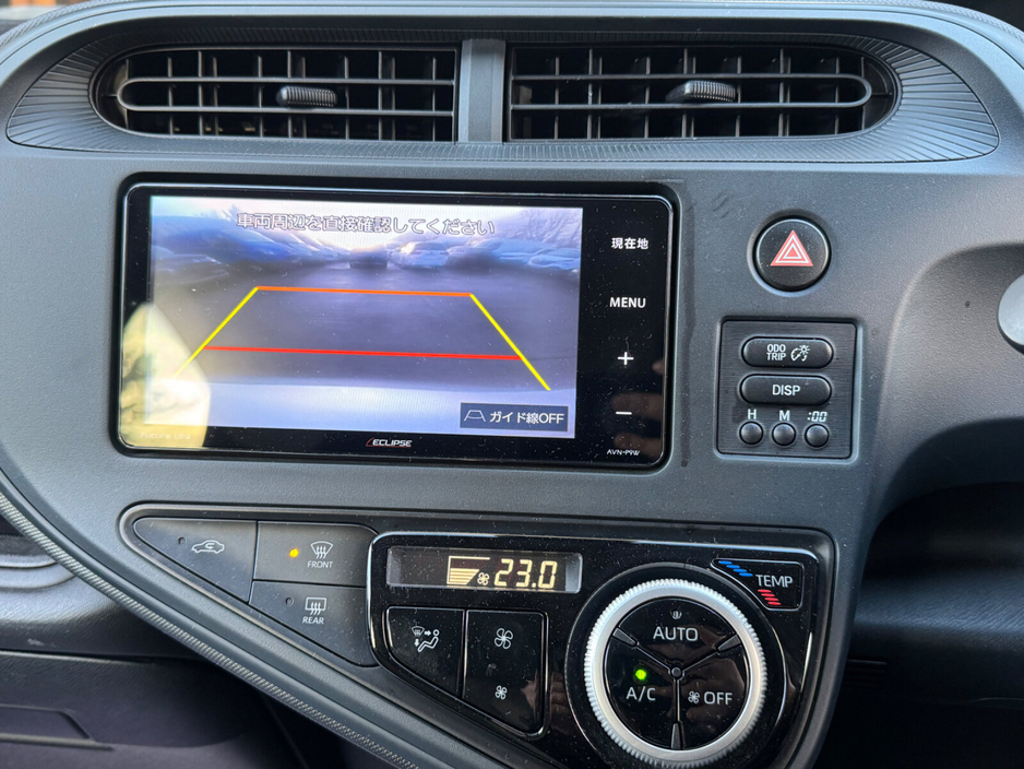 2019 Toyota Aqua - image 10