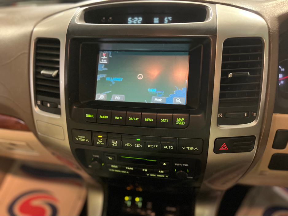 2004 Toyota Landcruiser 3.0 D-4D LC5 5DR Manual €13,950