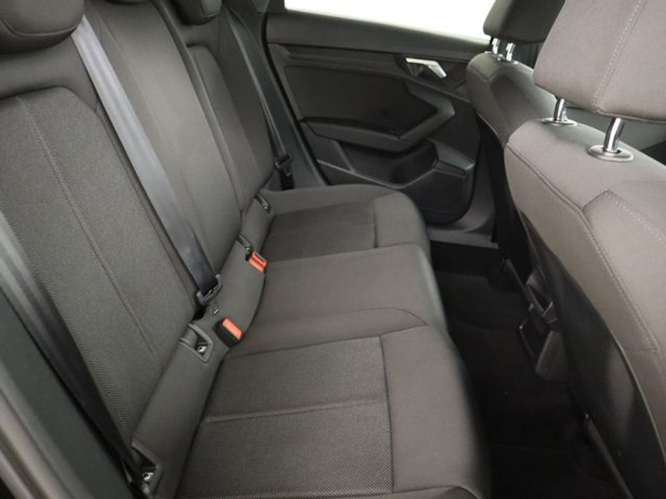 2022 Audi A3 35 TDI 150HP S tronic SE €24,750
