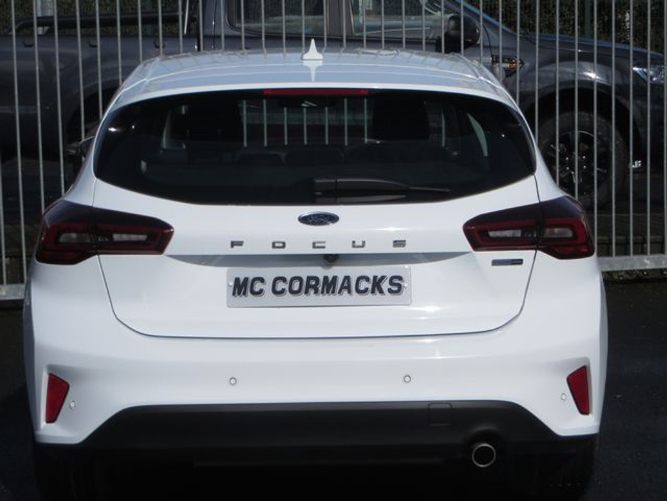 2023 Ford Focus - image 9