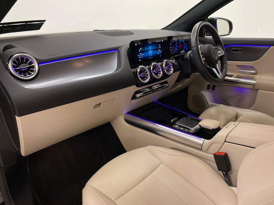 2022 Mercedes-Benz GLA Class - image 6