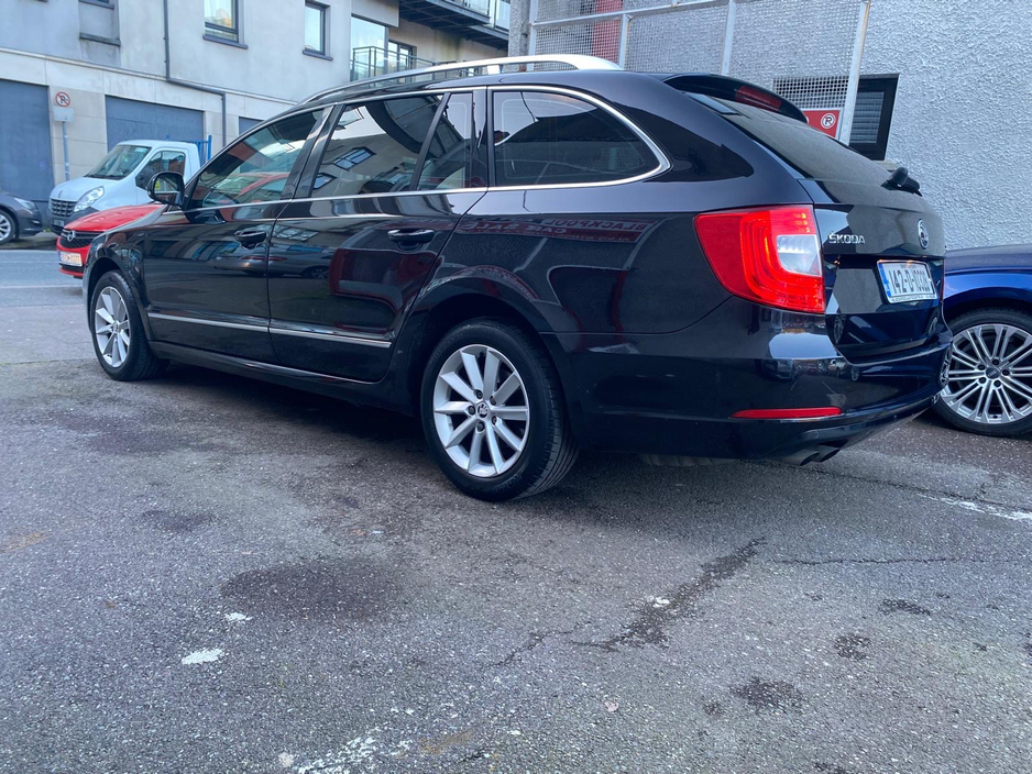 2014 Skoda Superb - image 19