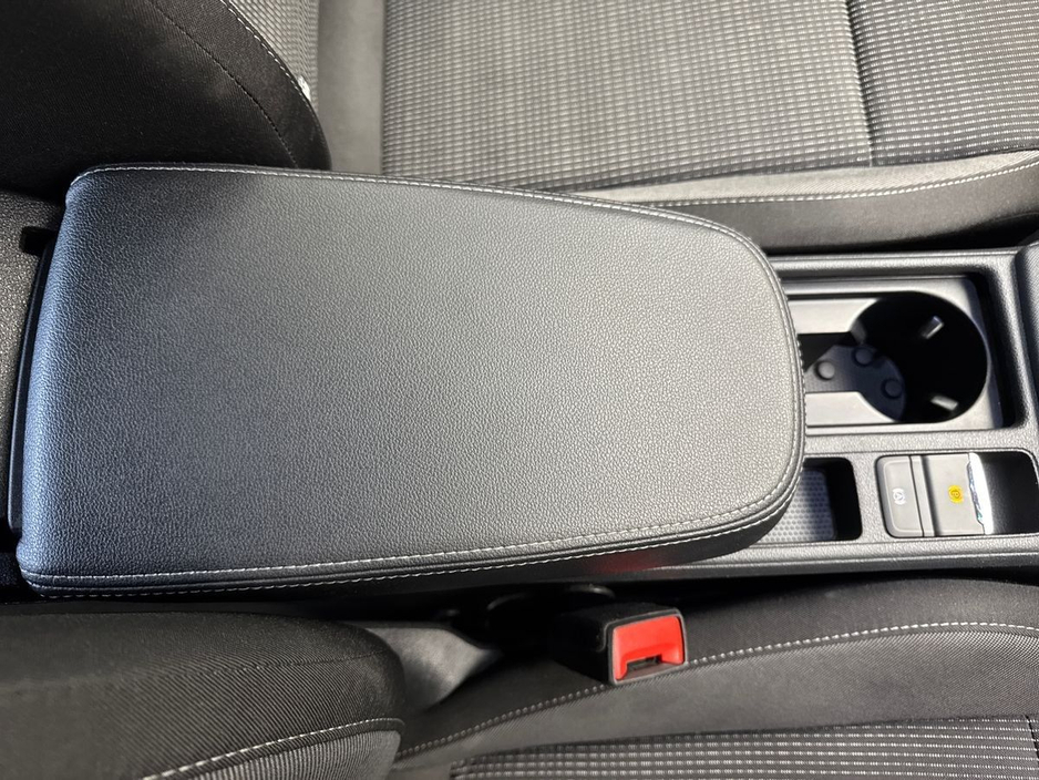 2024 Skoda Octavia - image 15